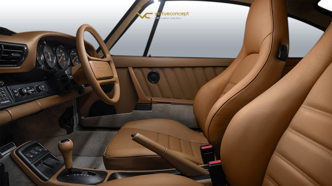 Porsche 962 Interior
